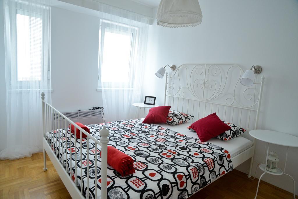 Golden Gate Apartment زادار الغرفة الصورة